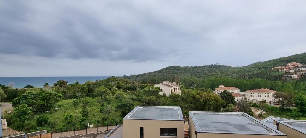Environs de Favone