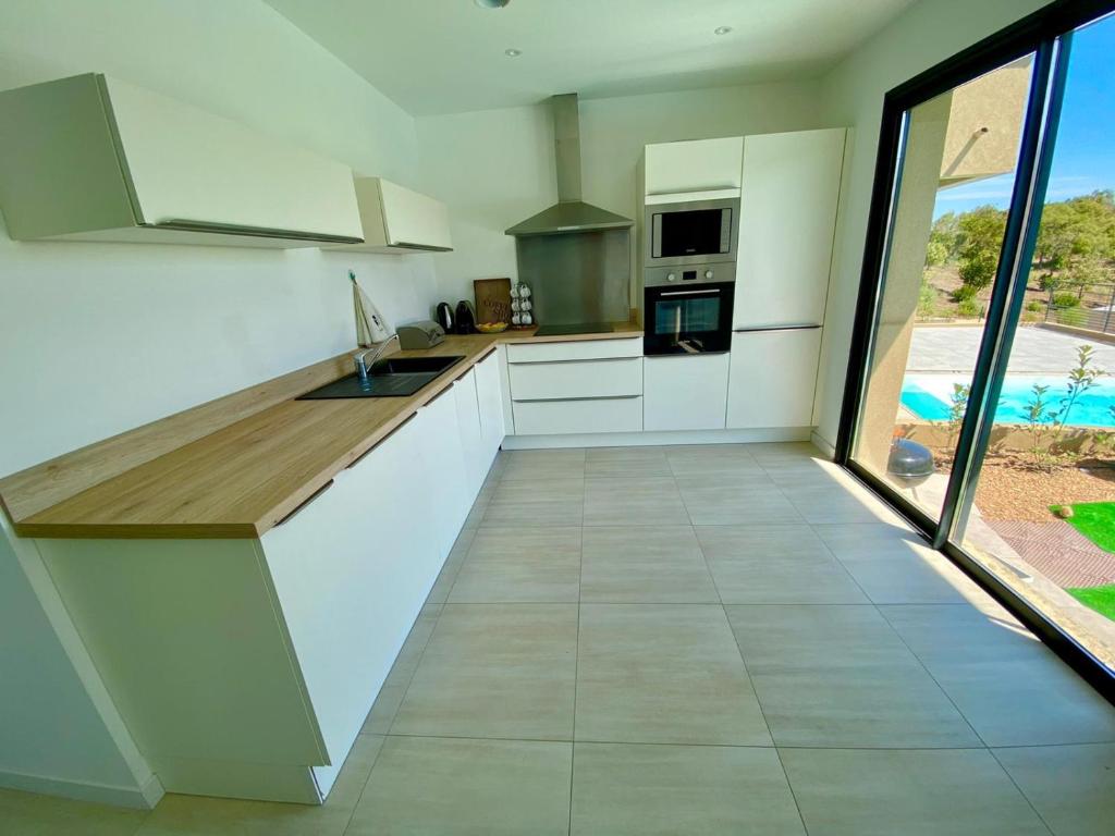 Intérieur villa Conca Corse-du-Sud - Vacances plage villa avec piscine